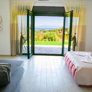 Aparthotel Ethereal Hilltop Suites, Hanioti