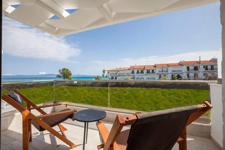 Hanioti Suite Maisonette In Front Of The Sea